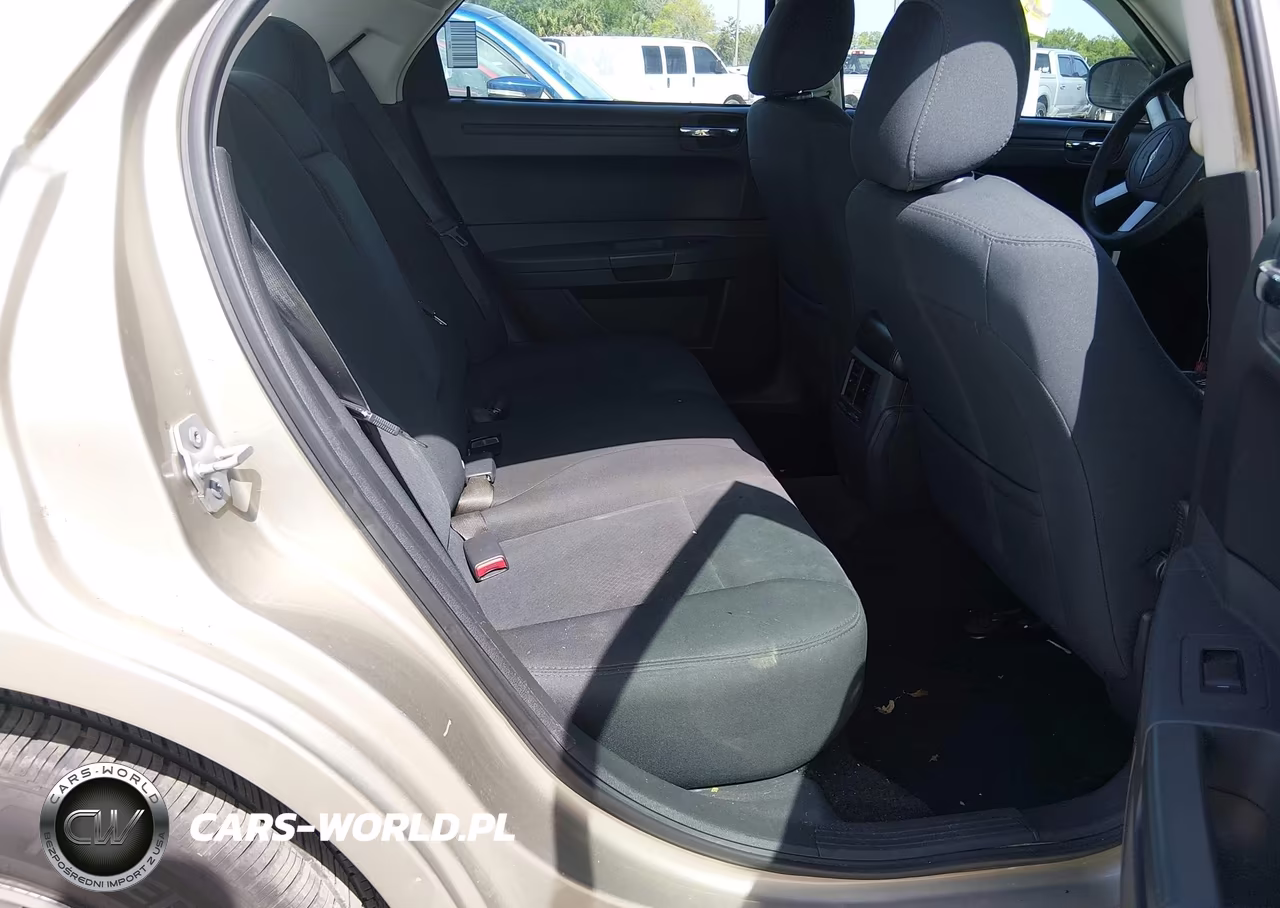 2008 Chrysler 300 Lx VIN:2C3KA43R68H135969 - 8