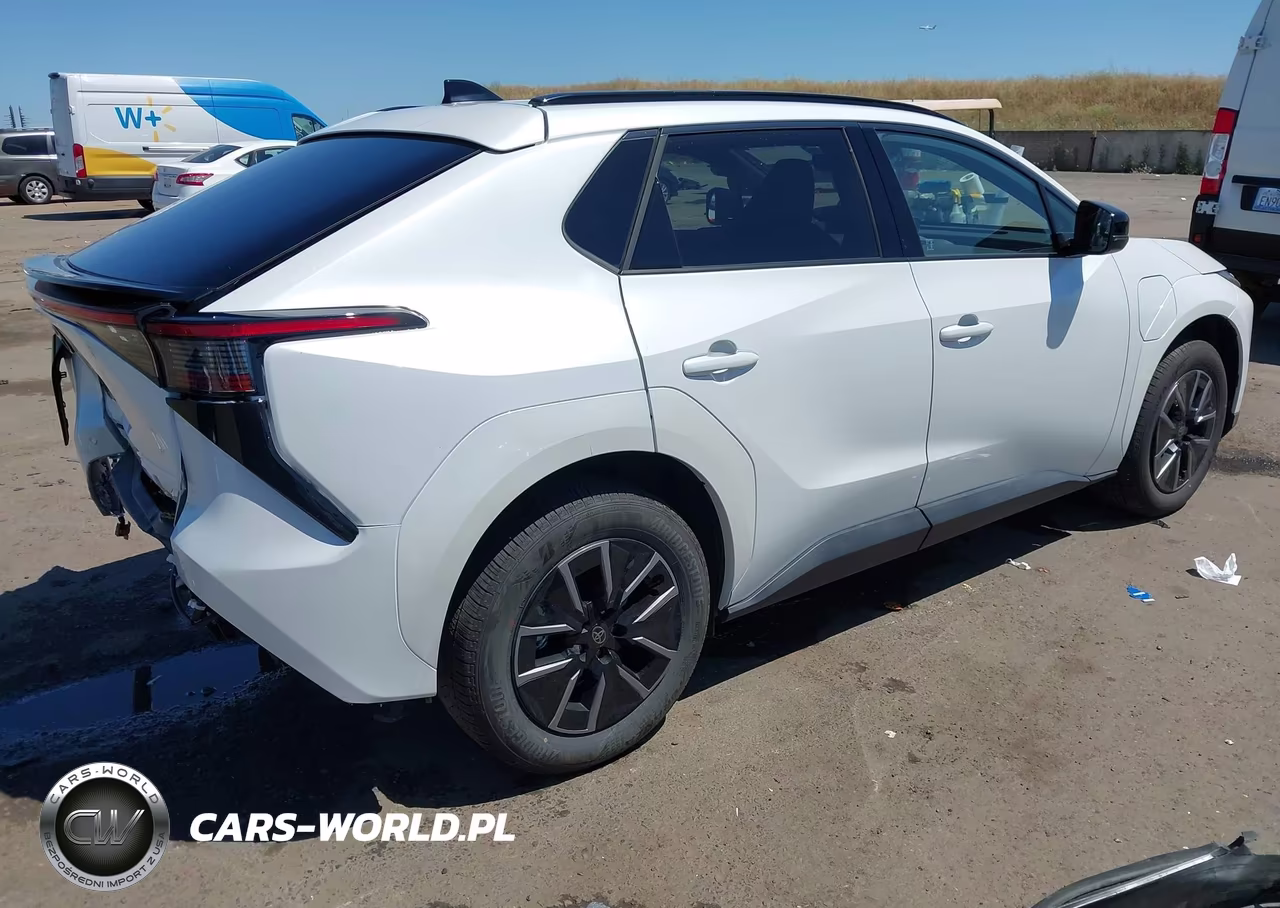 2026 Toyota Bz Xle VIN:JTMBFAEB5TA005409 - 4