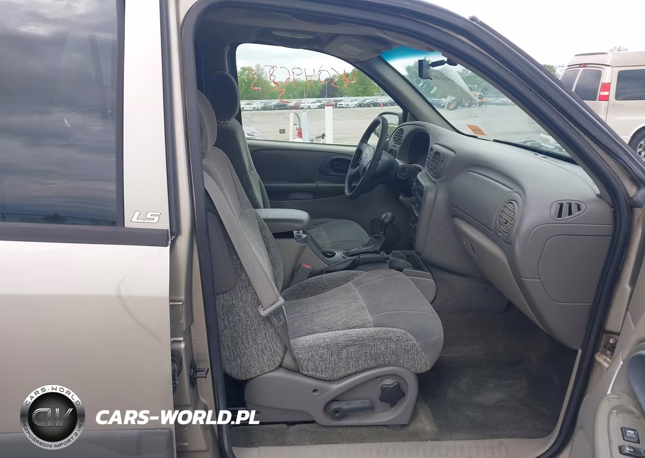 2003 Chevrolet Trailblazer Ls VIN:1GNDT13S932121251 - 5