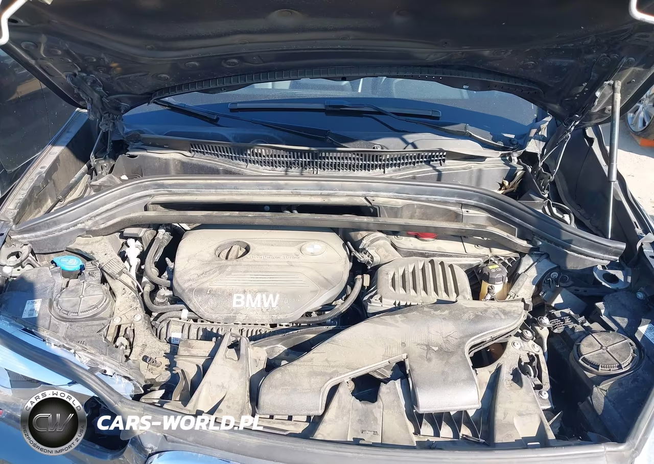 2018 BMW X1 xDrive28I VIN:WBXHT3C33J5L33821 - 10