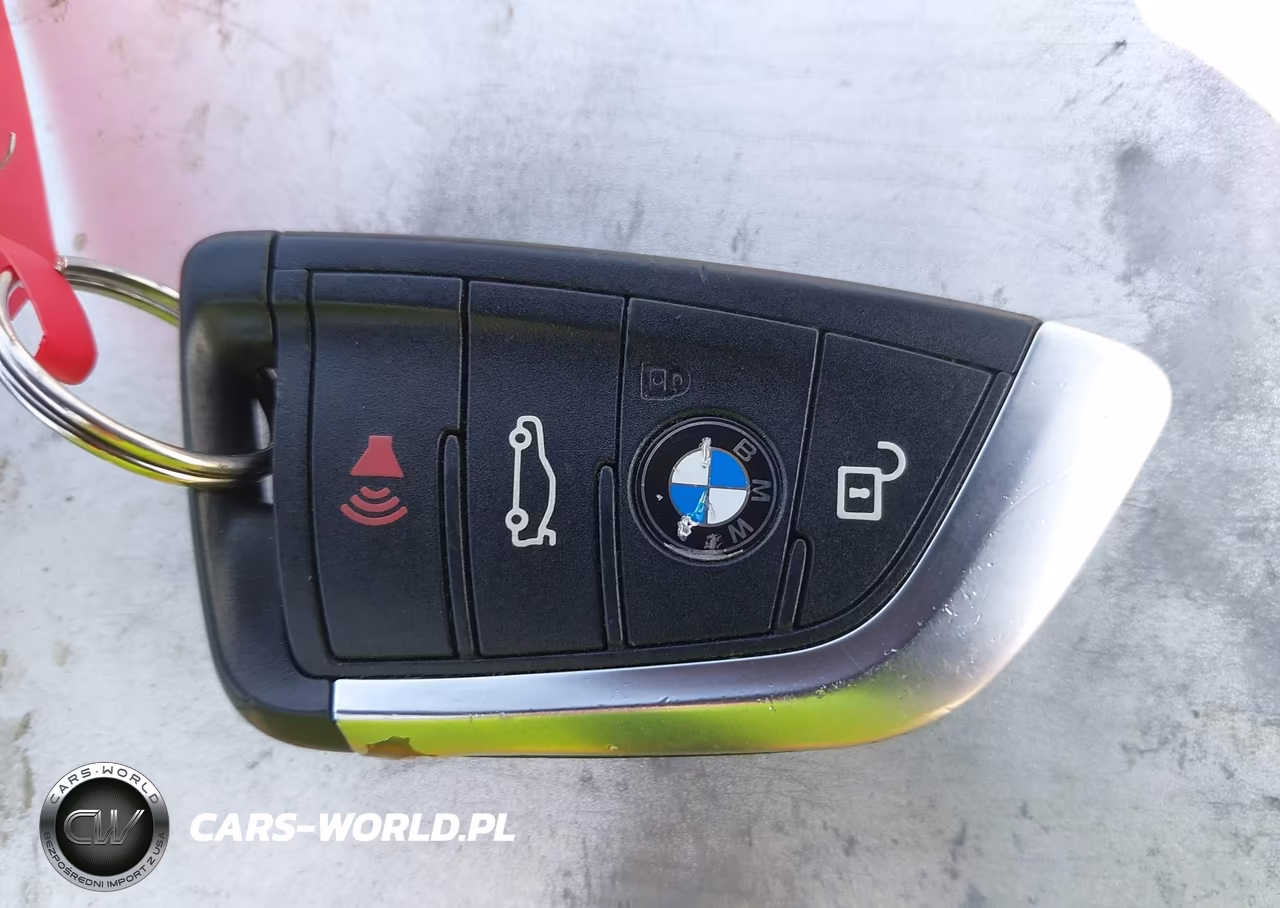 2018 BMW X1 xDrive28I VIN:WBXHT3C33J5L33821 - 11