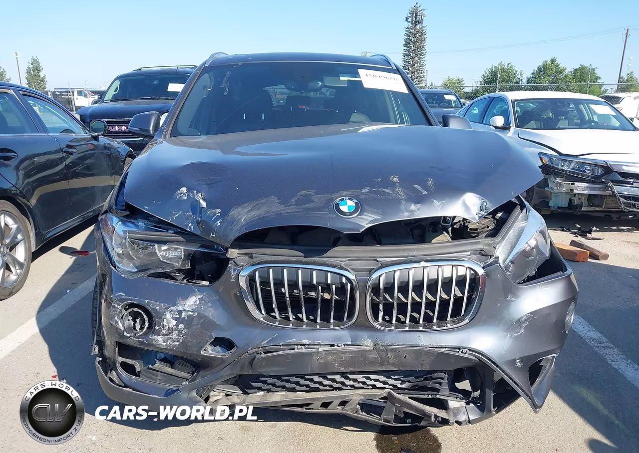 2018 BMW X1 xDrive28I VIN:WBXHT3C33J5L33821 - 13