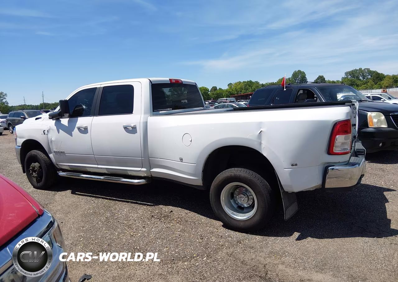 2019 Ram 3500 Big Horn 4X4 8' Box VIN:3C63RRHL4KG612309 - 14