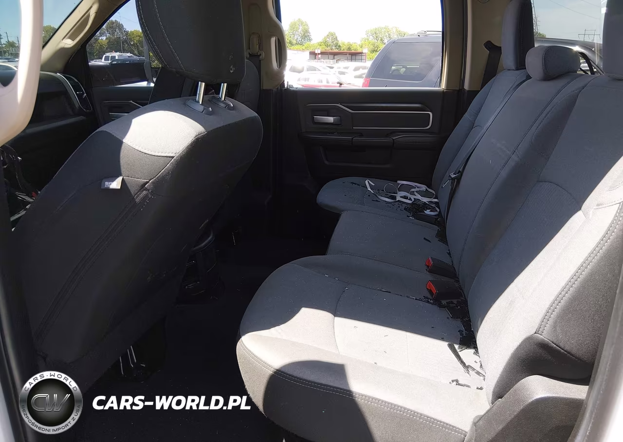 2019 Ram 3500 Big Horn 4X4 8' Box VIN:3C63RRHL4KG612309 - 7
