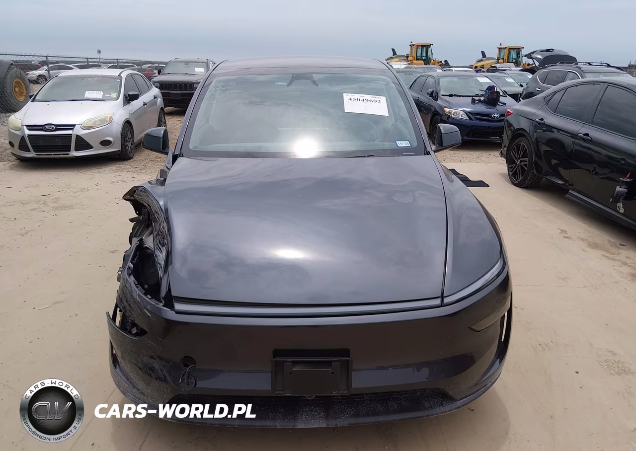 2026 Tesla Model Y VIN:7SAYGDEDXTA494522 - 12