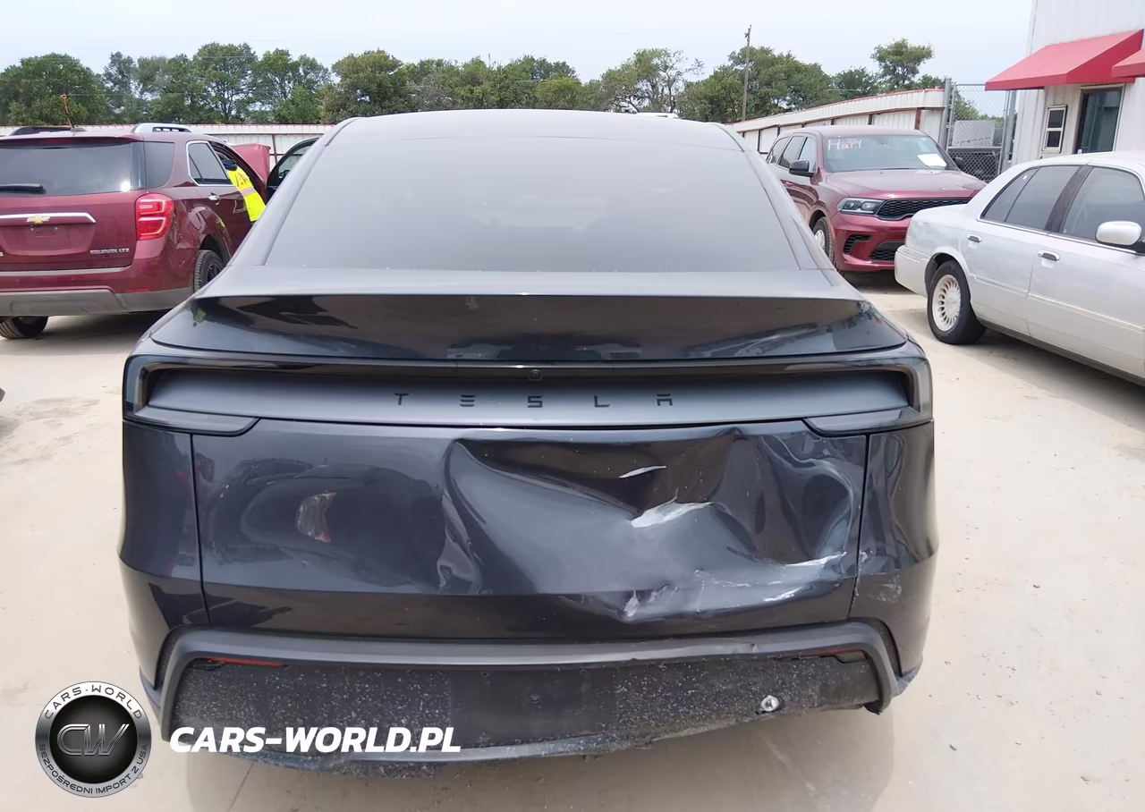 2026 Tesla Model Y VIN:7SAYGDEDXTA494522 - 16