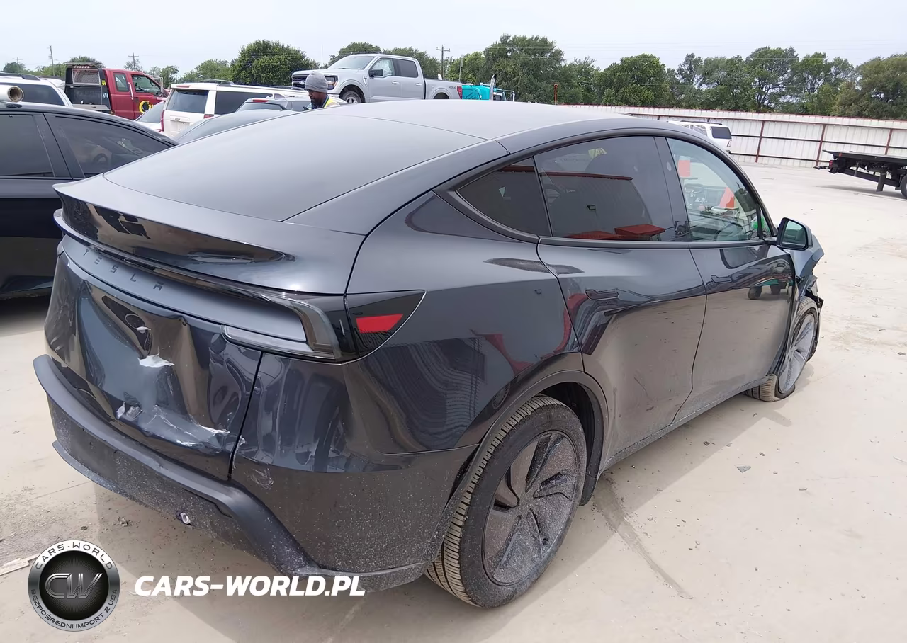 2026 Tesla Model Y VIN:7SAYGDEDXTA494522 - 4