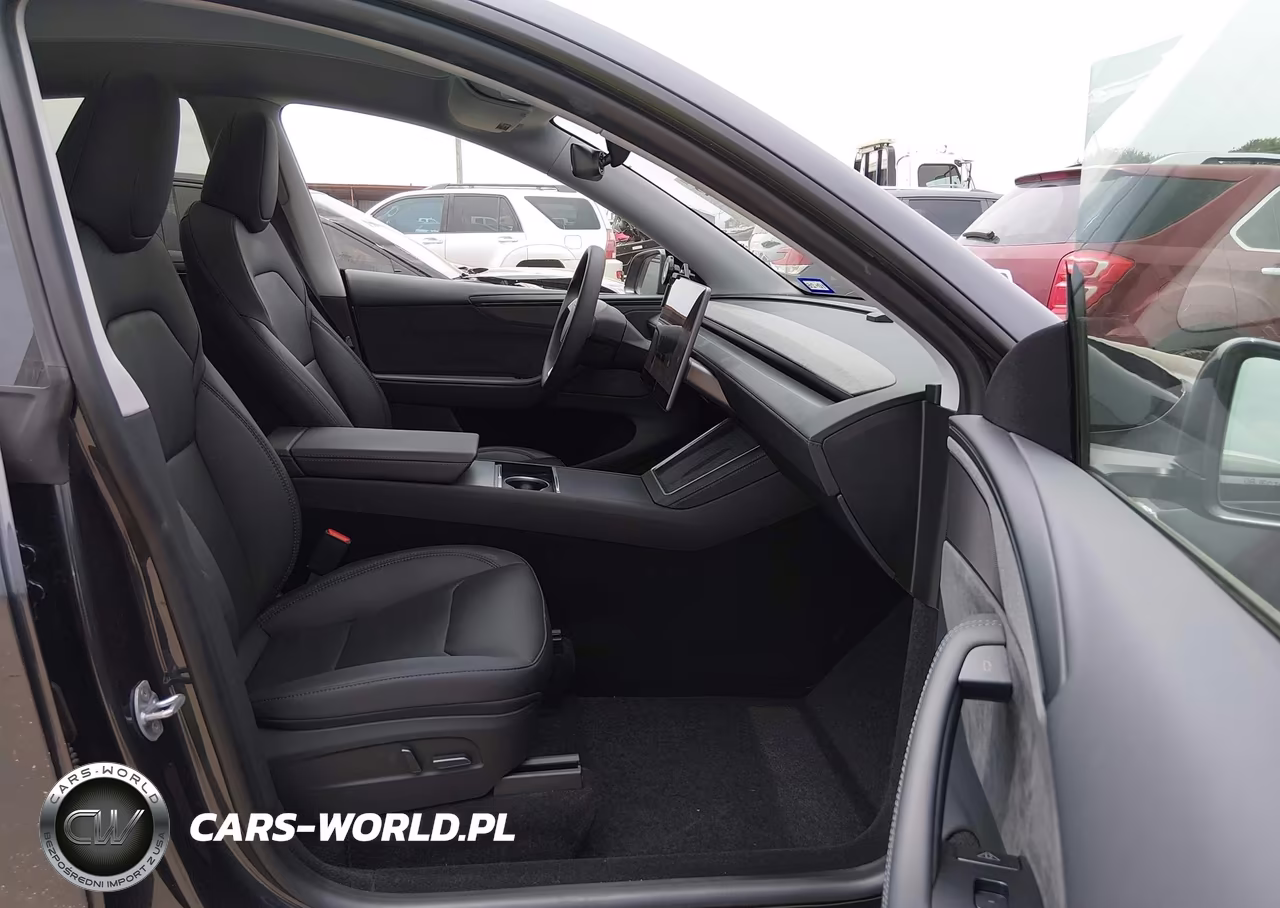 2026 Tesla Model Y VIN:7SAYGDEDXTA494522 - 5
