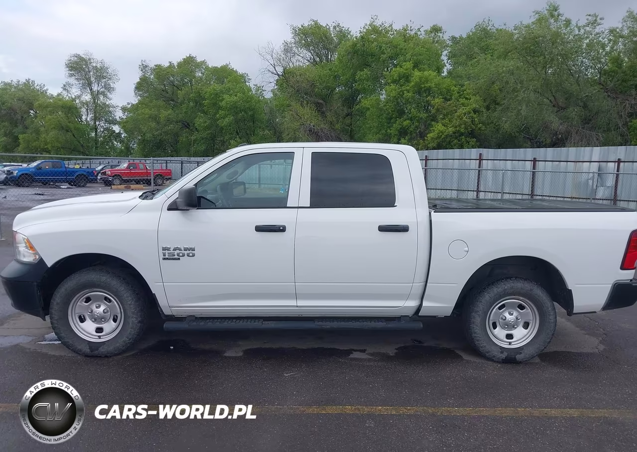 2021 Ram 1500 Classic Tradesman 4X4 5'7 Box VIN:3C6RR7KG1MG713563 - 14
