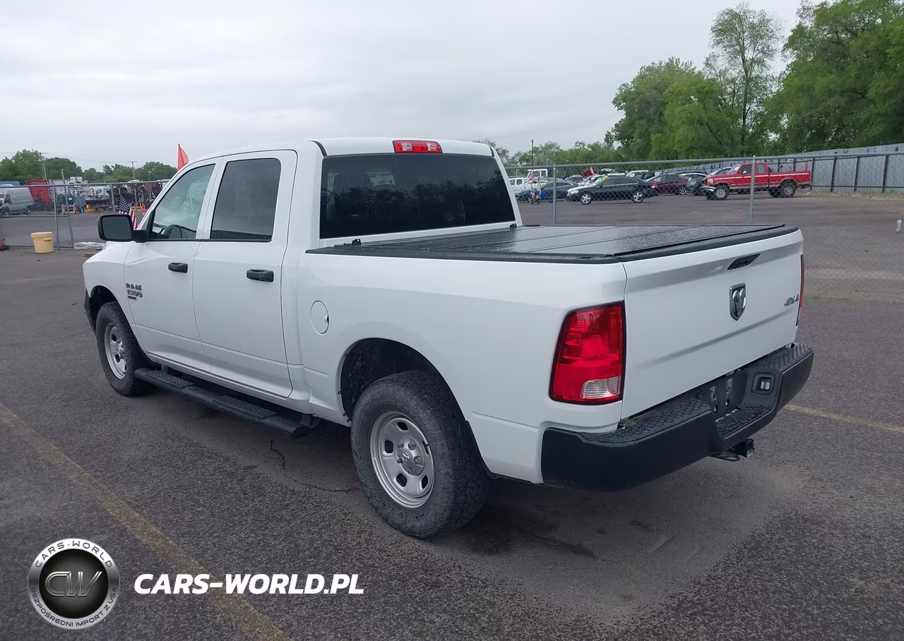 2021 Ram 1500 Classic Tradesman 4X4 5'7 Box VIN:3C6RR7KG1MG713563 - 3