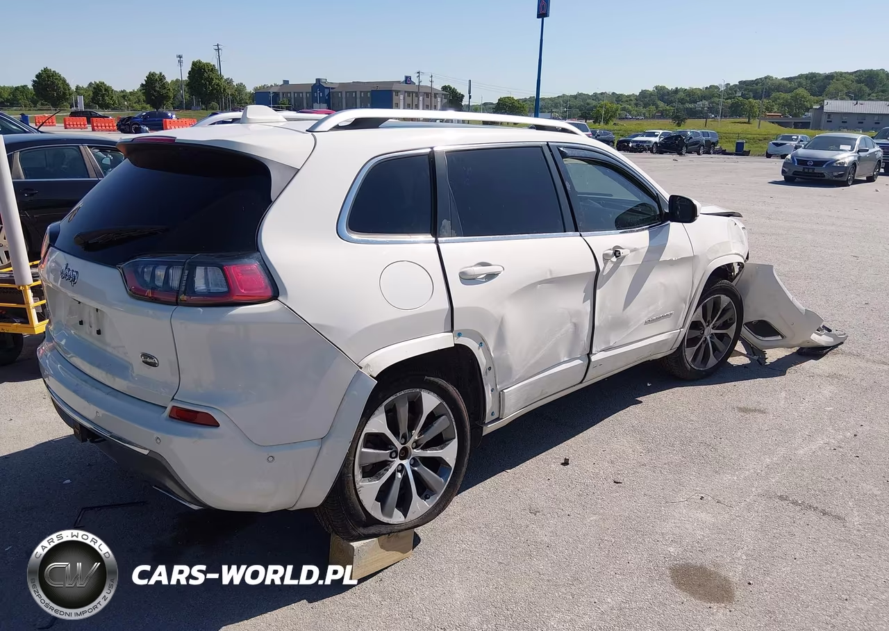 2019 Jeep Cherokee Overland 4X4 VIN:1C4PJMJX3KD351205 - 4