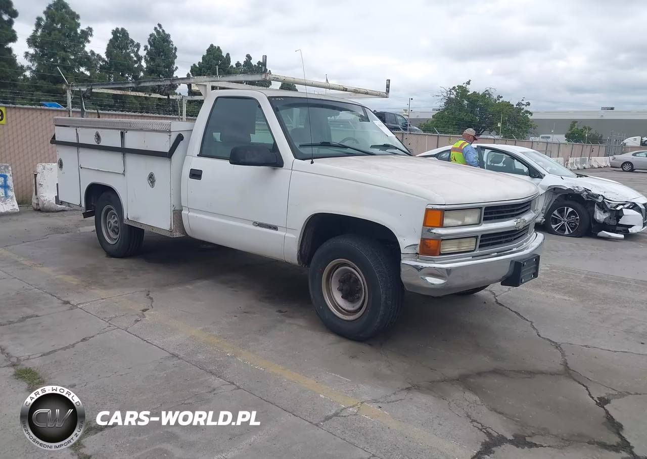 2000 Chevrolet C3500 Chassis