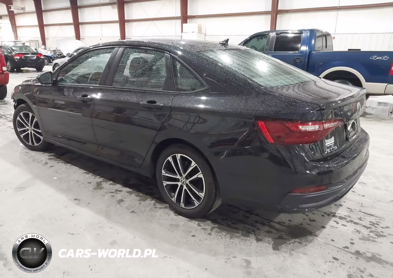 2024 Volkswagen Jetta 1.5T Sport VIN:3VWBM7BU4RM075040 - 3