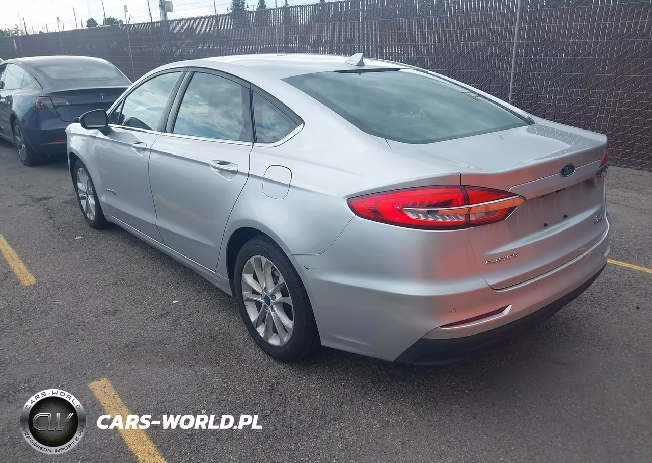 2019 Ford Fusion Hybrid Se VIN:3FA6P0LU6KR175804 - 3