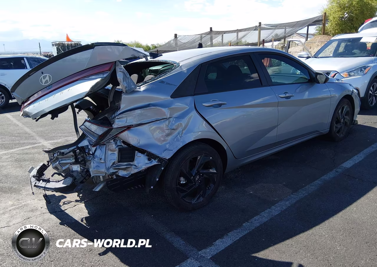 2026 Hyundai Elantra Sel Sport VIN:KMHLM4DG0TU099959 - 4