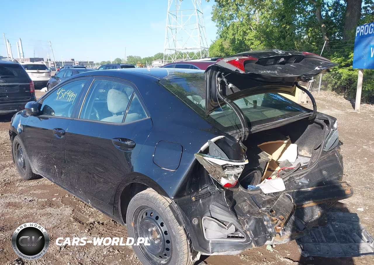 2015 Toyota Corolla Le VIN:2T1BURHE3FC472404 - 6