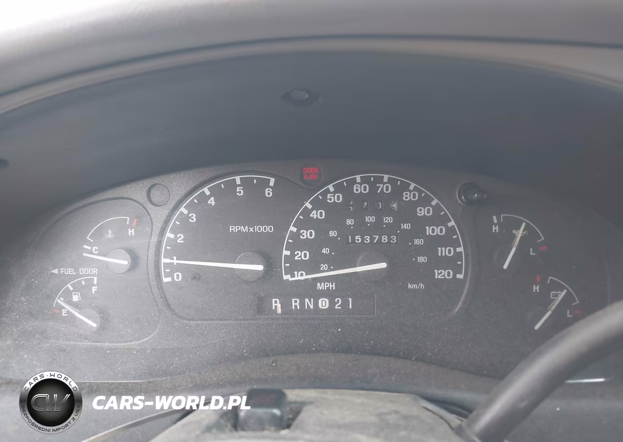 2000 Ford Explorer Xlt VIN:1FMDU73E3YZB68076 - 7