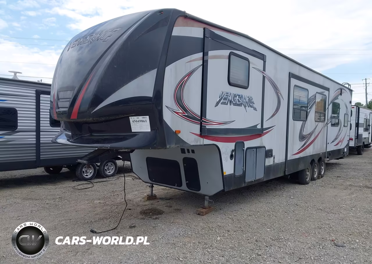 2015 Forest River Vengeance VIN:4X4FVGP33FY206924 - 2