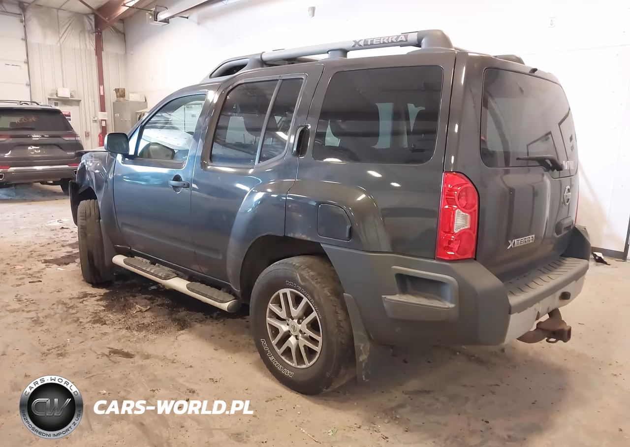 2015 Nissan Xterra Pro-4X-S-X VIN:5N1AN0NW5FN662828 - 3