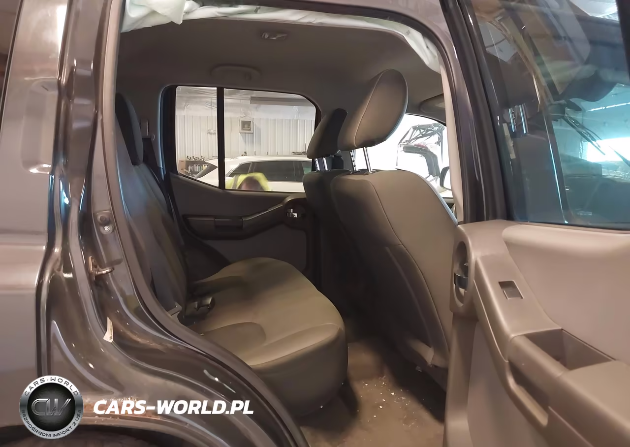 2015 Nissan Xterra Pro-4X-S-X VIN:5N1AN0NW5FN662828 - 8