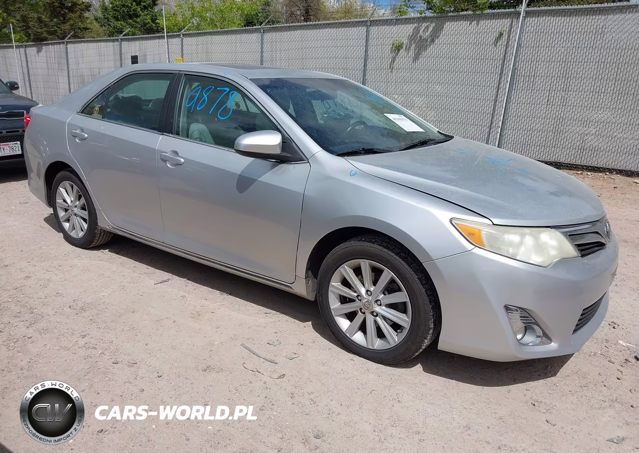 2014 Toyota Camry Xle – zdjęcie 1 z 19