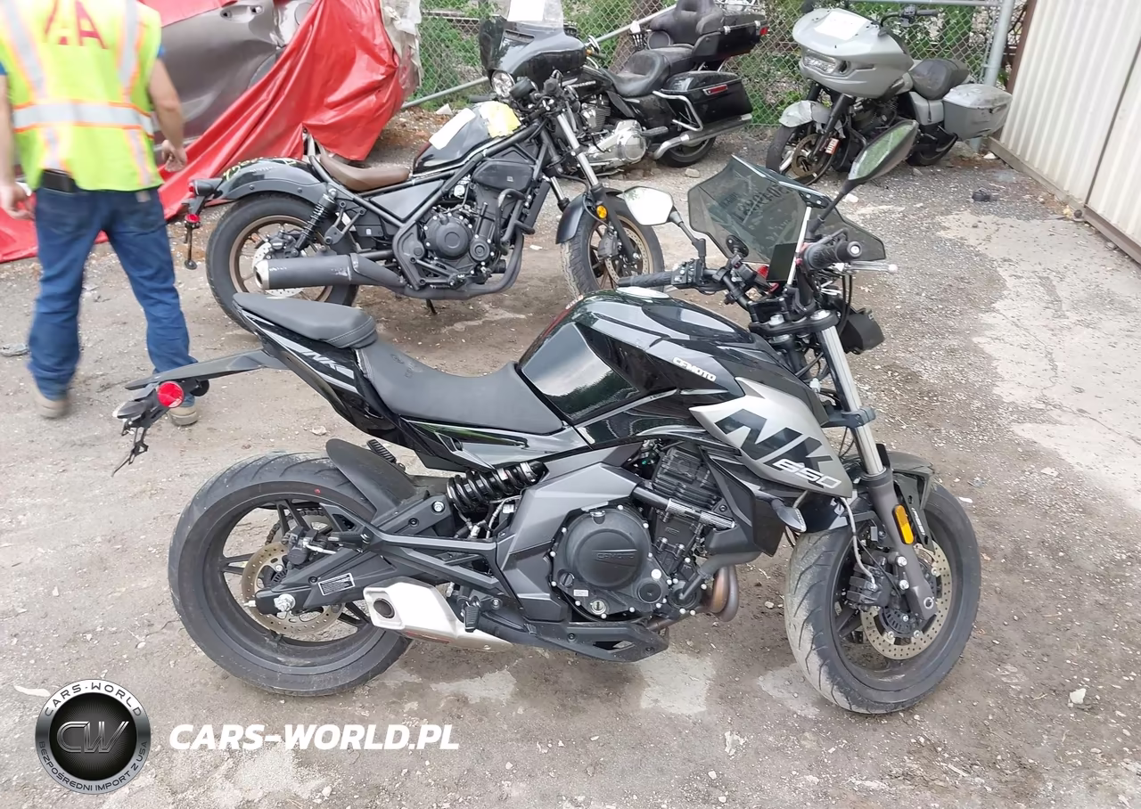 2023 Cf Moto 650Nk VIN:LCEPEVLB7P6000272 - 11