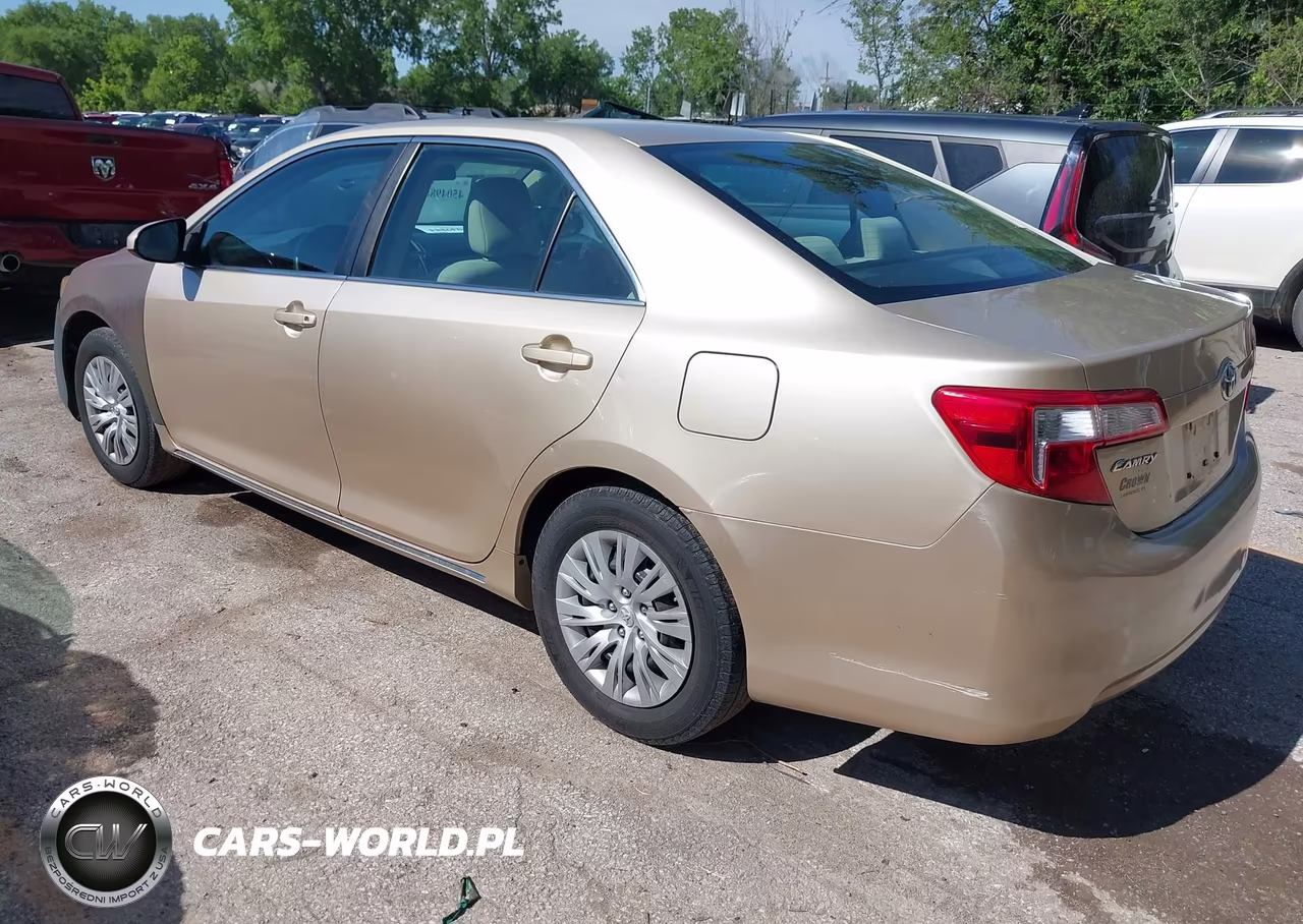 2012 Toyota Camry Le VIN:4T4BF1FK6CR273187 - 3