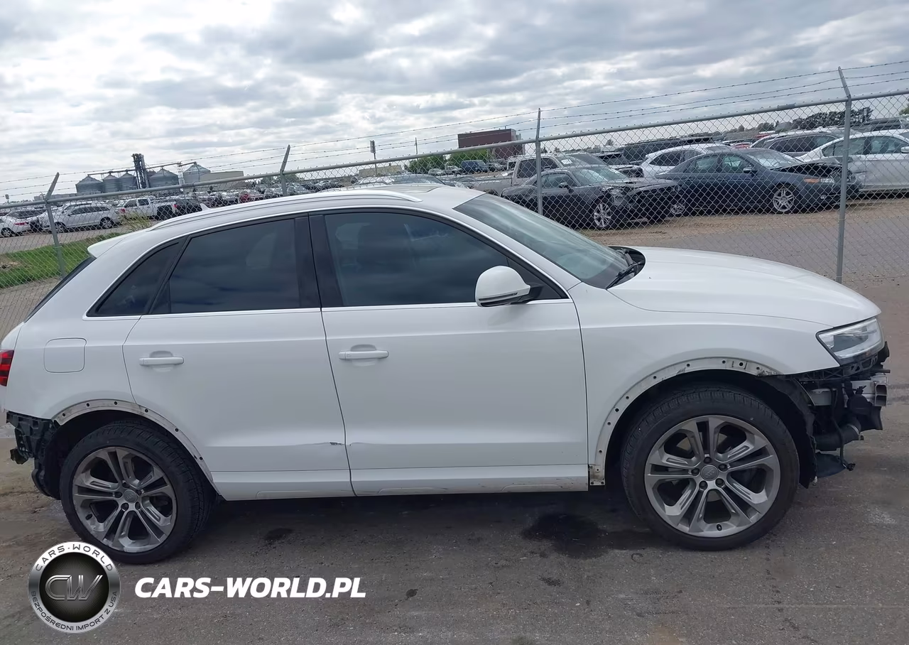 2015 Audi Q3 2.0T Premium Plus VIN:WA1GFCFS9FR006840 - 14
