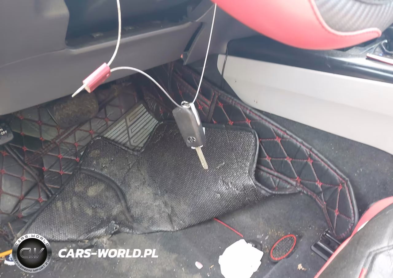 2018 Toyota Camry L VIN:4T1B11HK8JU548254 - 11