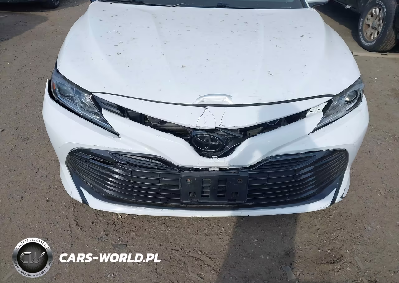 2018 Toyota Camry L VIN:4T1B11HK8JU548254 - 12