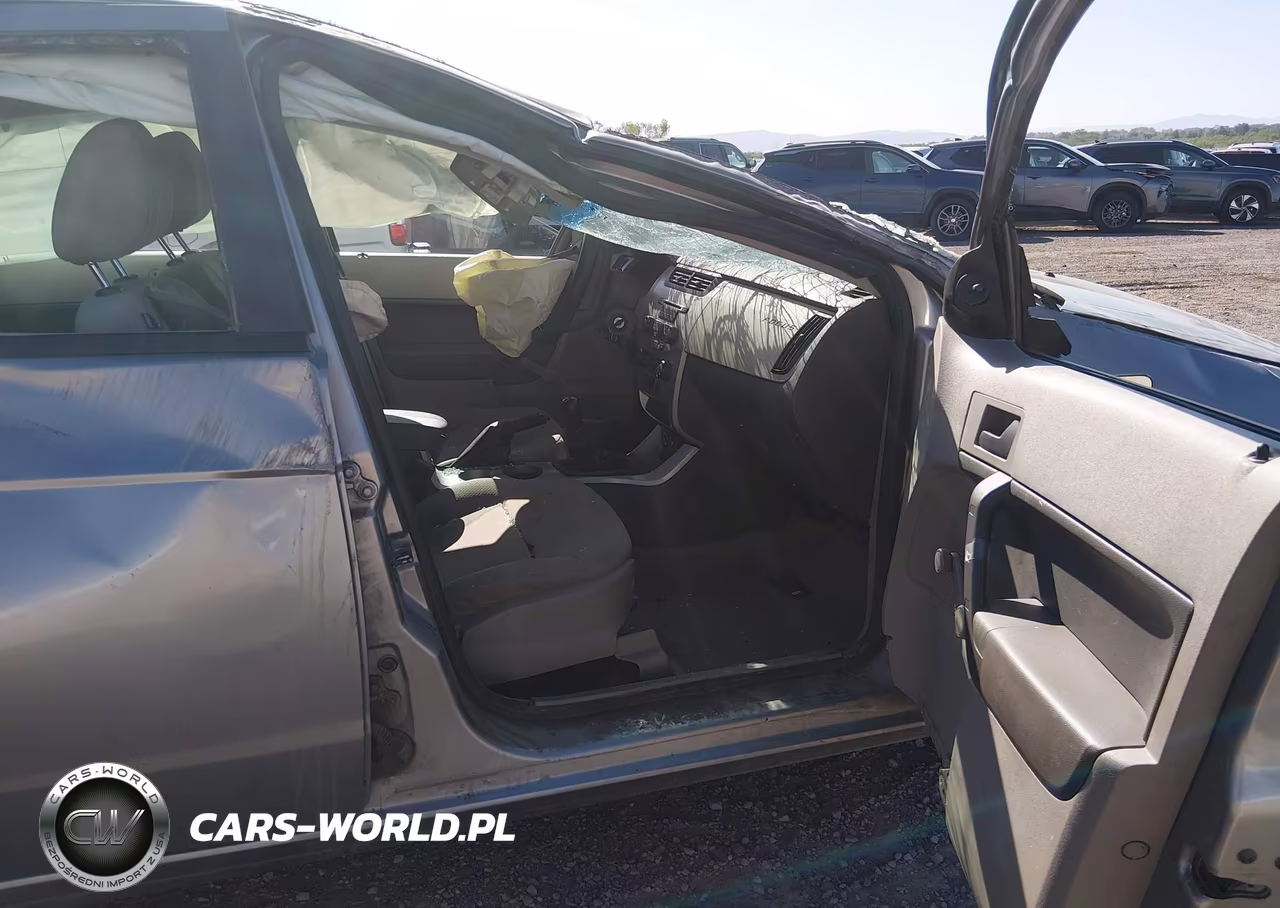 2008 Ford Focus S VIN:1FAHP34N48W261605 - 5