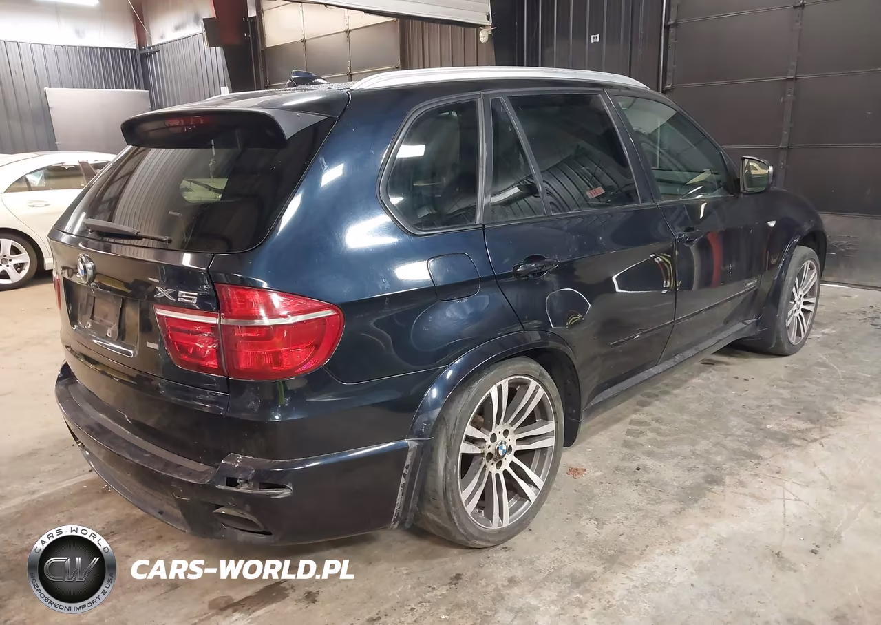2012 BMW X5 xDrive50I VIN:5UXZV8C53CL424787 - 4