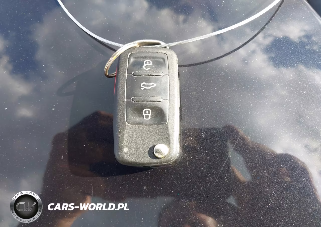 2011 Volkswagen Tiguan S VIN:WVGBV7AX8BW506377 - 11