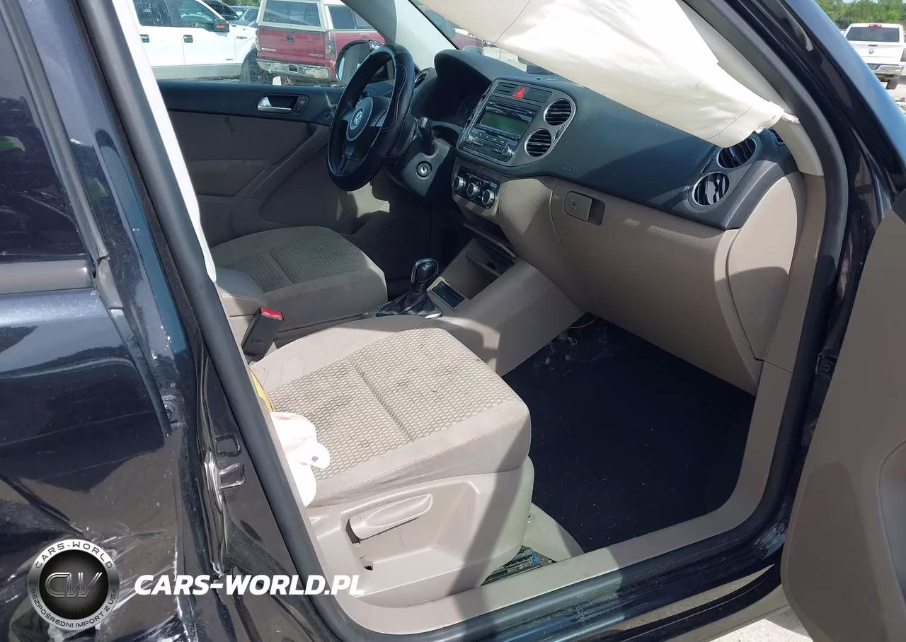 2011 Volkswagen Tiguan S VIN:WVGBV7AX8BW506377 - 5