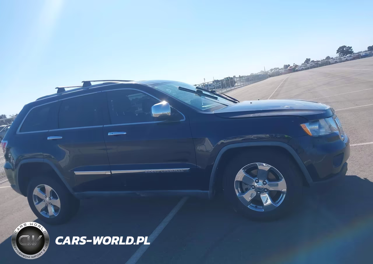 2011 Jeep Grand Cherokee Laredo VIN:1J4RR4GG3BC609912 - 13