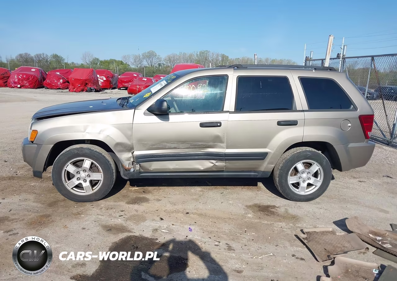 2005 Jeep Grand Cherokee Laredo VIN:1J4GR48K35C551184 - 14