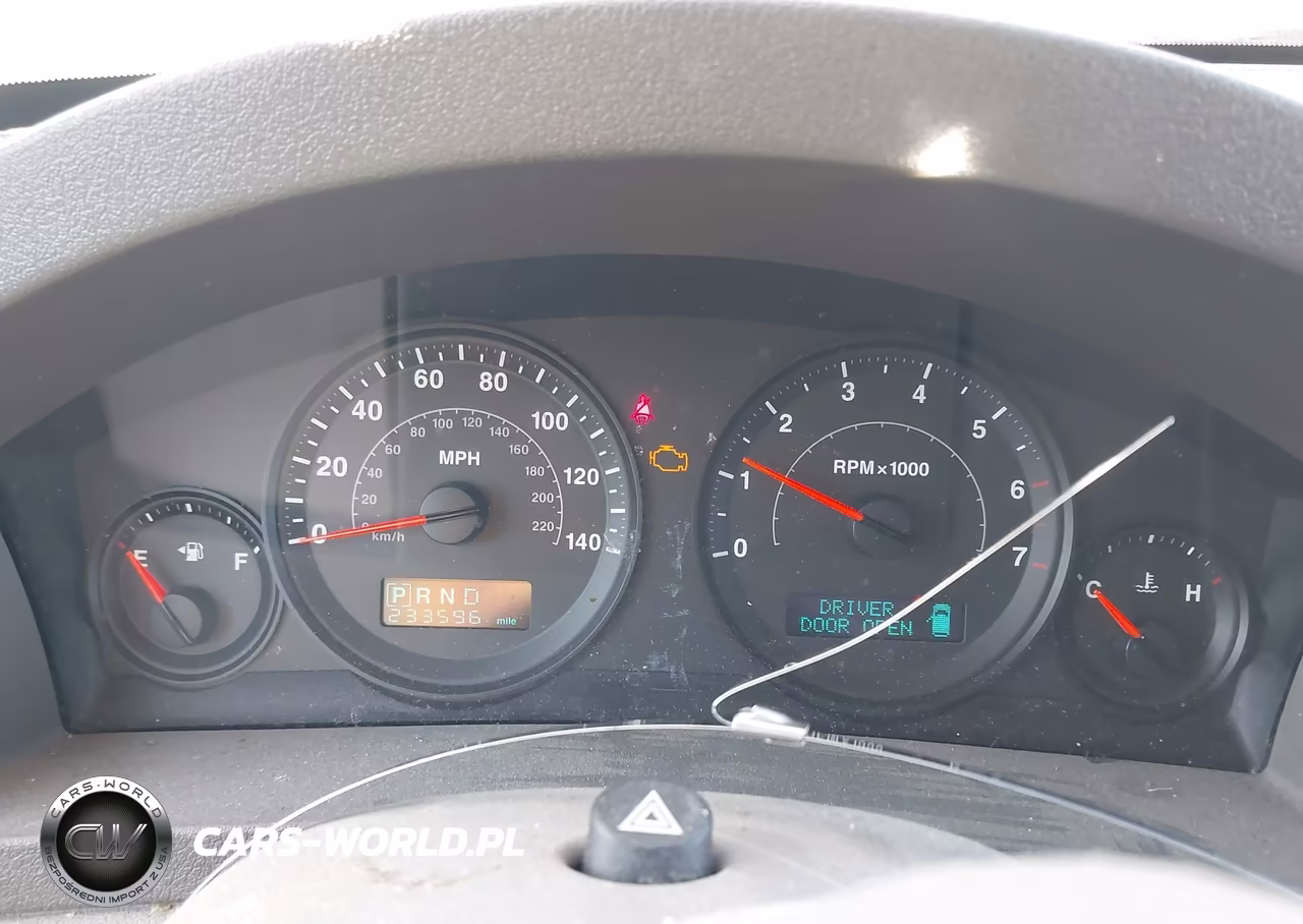 2005 Jeep Grand Cherokee Laredo VIN:1J4GR48K35C551184 - 7