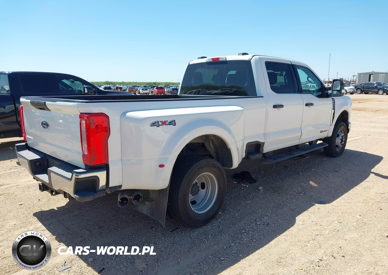 2026 Ford F-350 Xlt VIN:1FT8W3DT2TEC15569 - 4