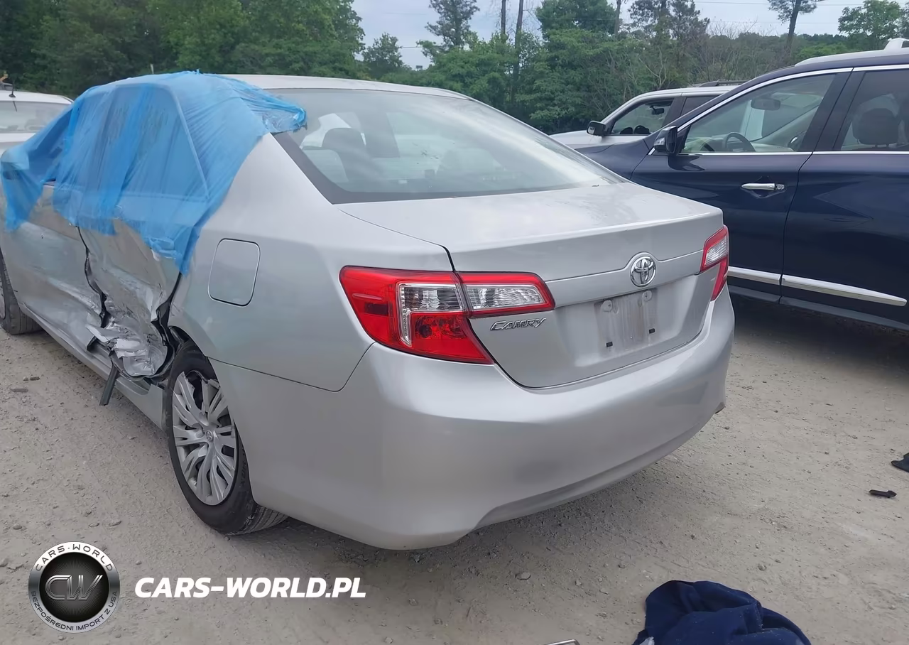 2012 Toyota Camry L VIN:4T1BF1FK6CU594916 - 3