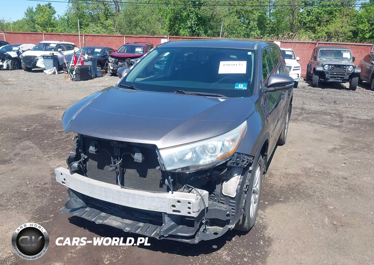 2016 Toyota Highlander Le V6 VIN:5TDBKRFH1GS269233 - 6