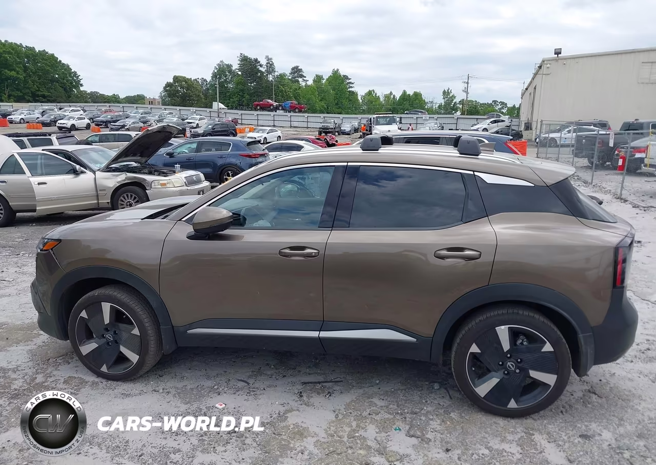 2025 Nissan Kicks Sr Fwd VIN:3N8AP6DA1SL415277 - 14
