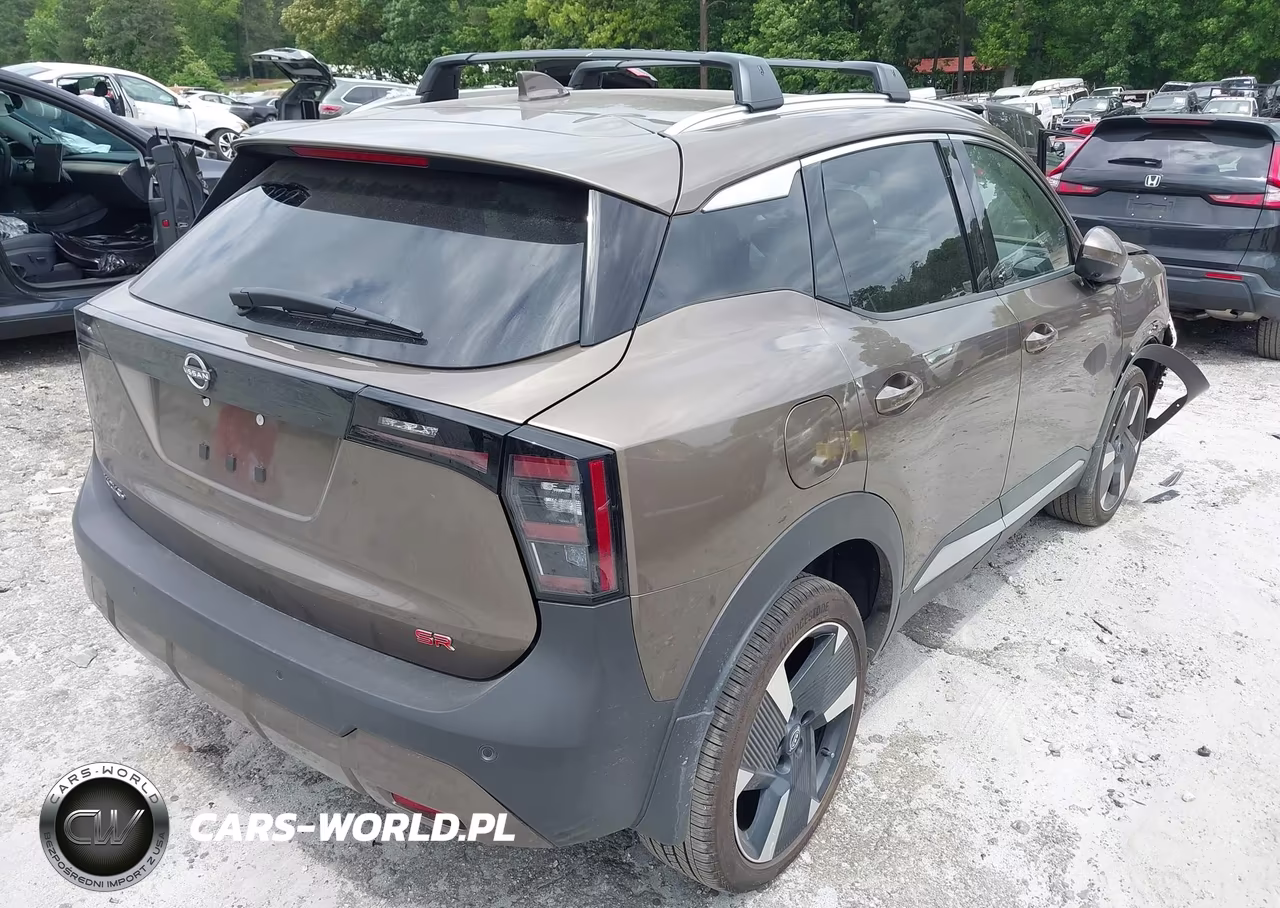 2025 Nissan Kicks Sr Fwd VIN:3N8AP6DA1SL415277 - 4