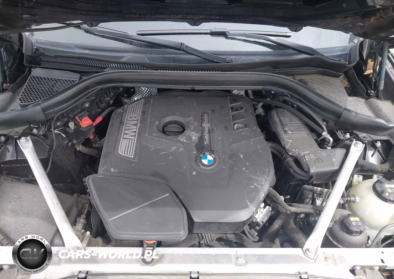 2019 BMW X4 xDrive30I VIN:5UXUJ3C52KLA58413 - 10