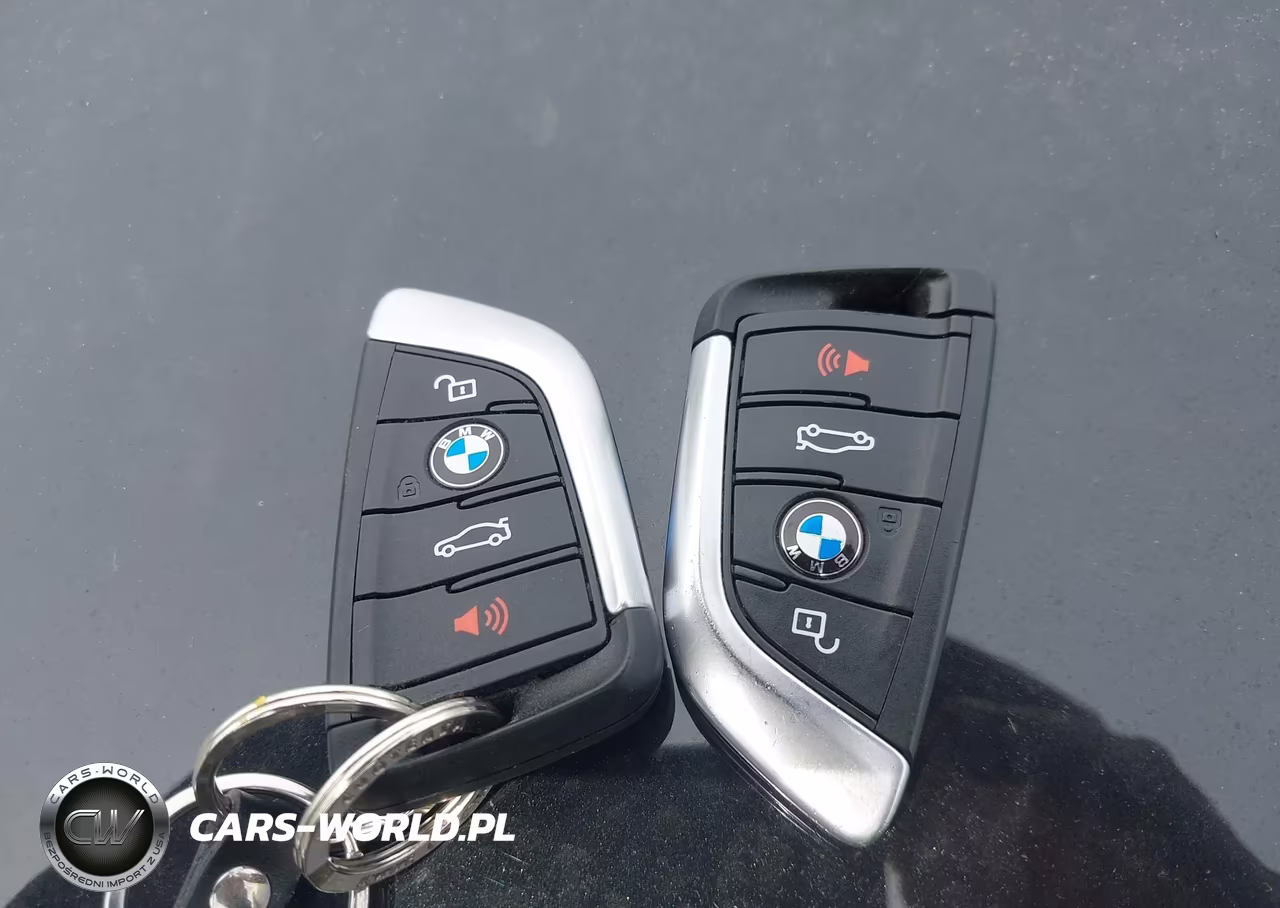 2019 BMW X4 xDrive30I VIN:5UXUJ3C52KLA58413 - 11