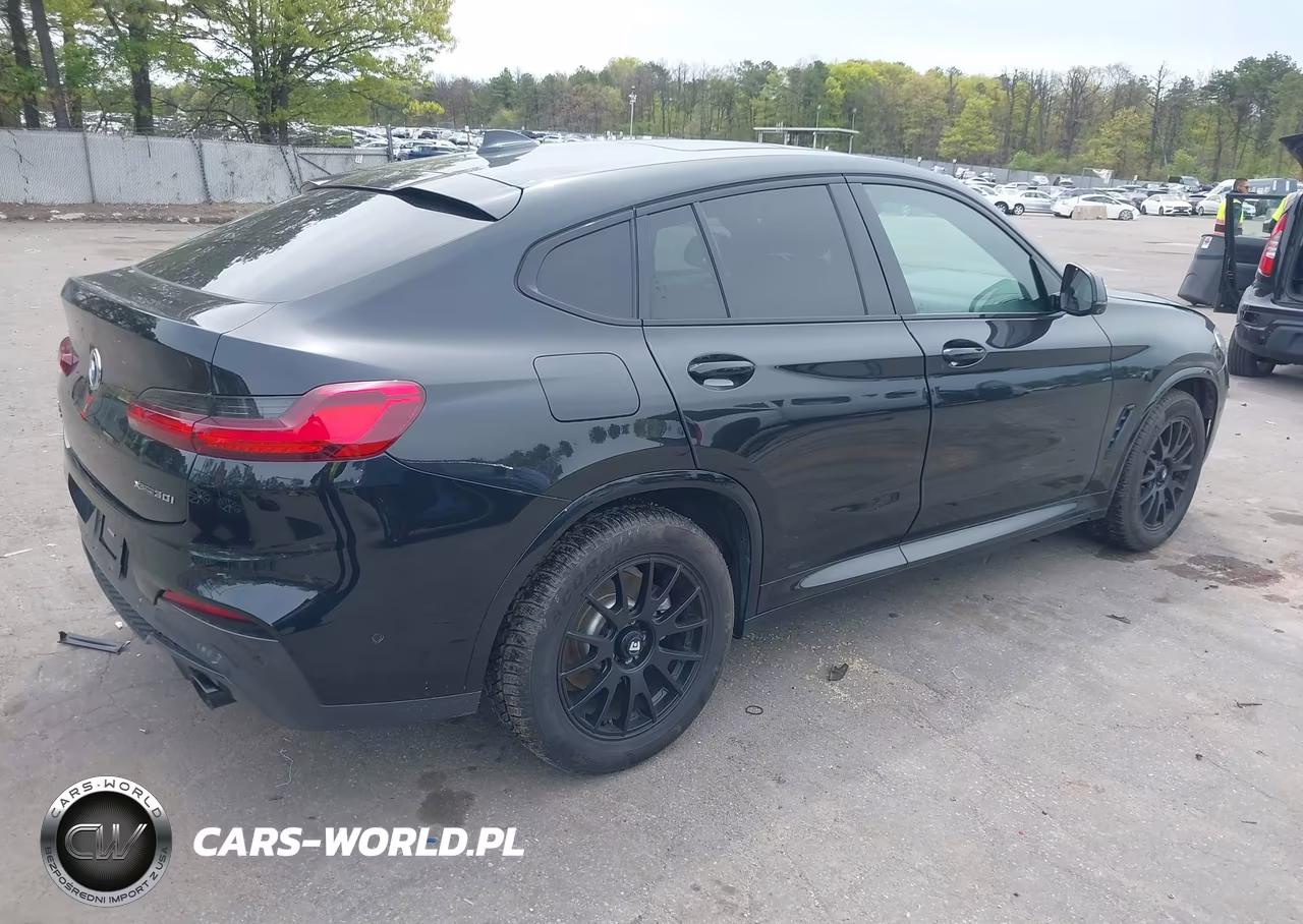 2019 BMW X4 xDrive30I VIN:5UXUJ3C52KLA58413 - 4