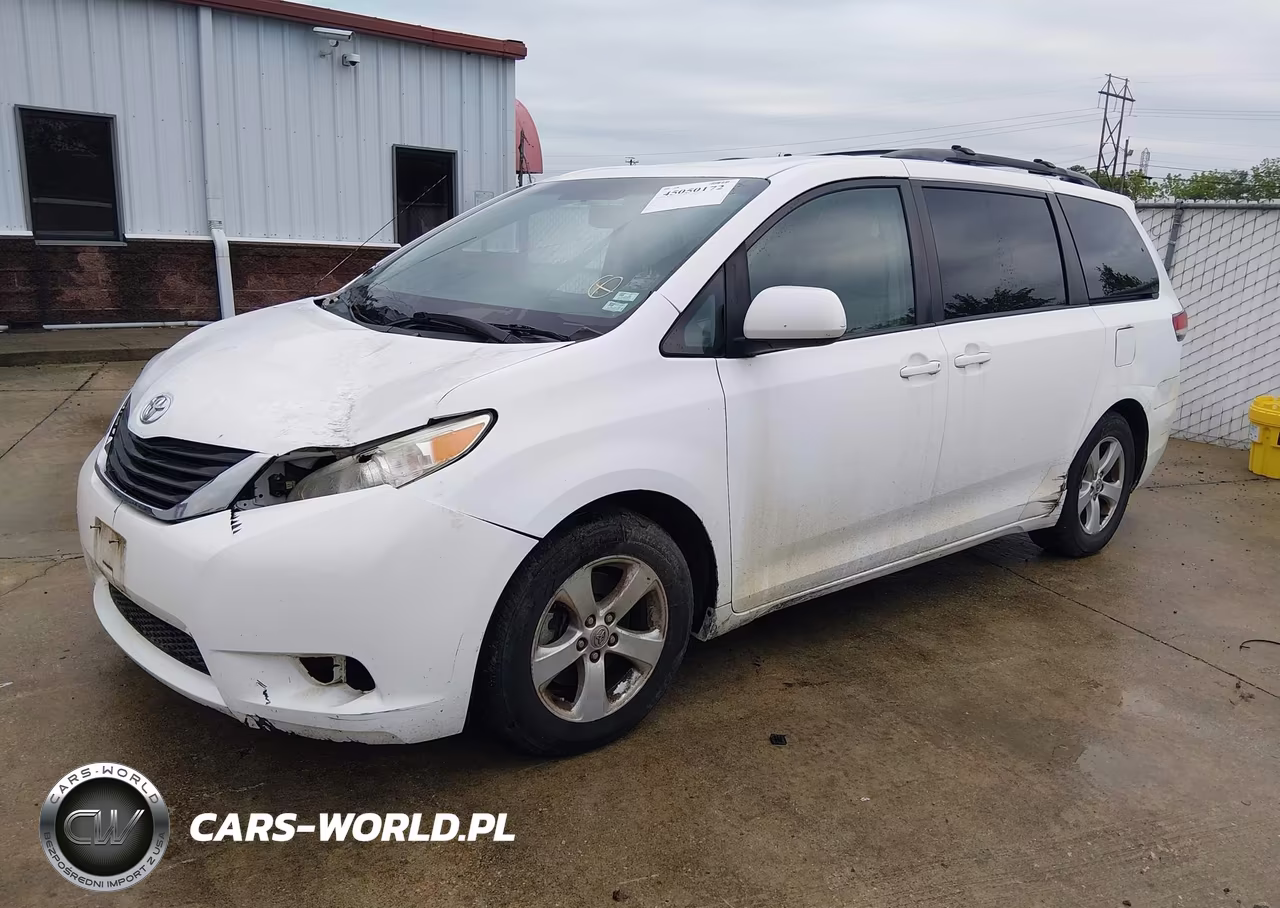 2012 Toyota Sienna Le V6 8 Passenger VIN:5TDKK3DC7CS194102 - 2