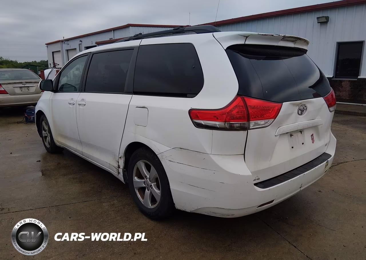 2012 Toyota Sienna Le V6 8 Passenger VIN:5TDKK3DC7CS194102 - 3