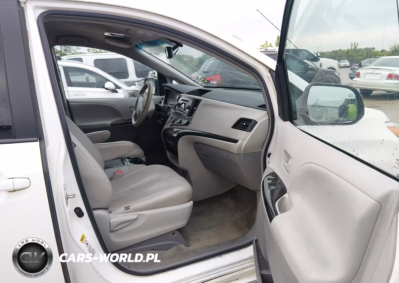 2012 Toyota Sienna Le V6 8 Passenger VIN:5TDKK3DC7CS194102 - 5