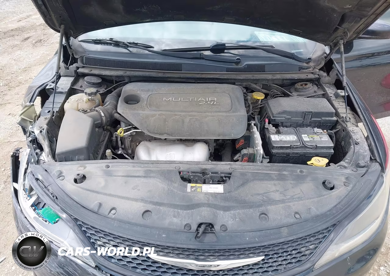 2015 Chrysler 200 S VIN:1C3CCCBB0FN717485 - 10