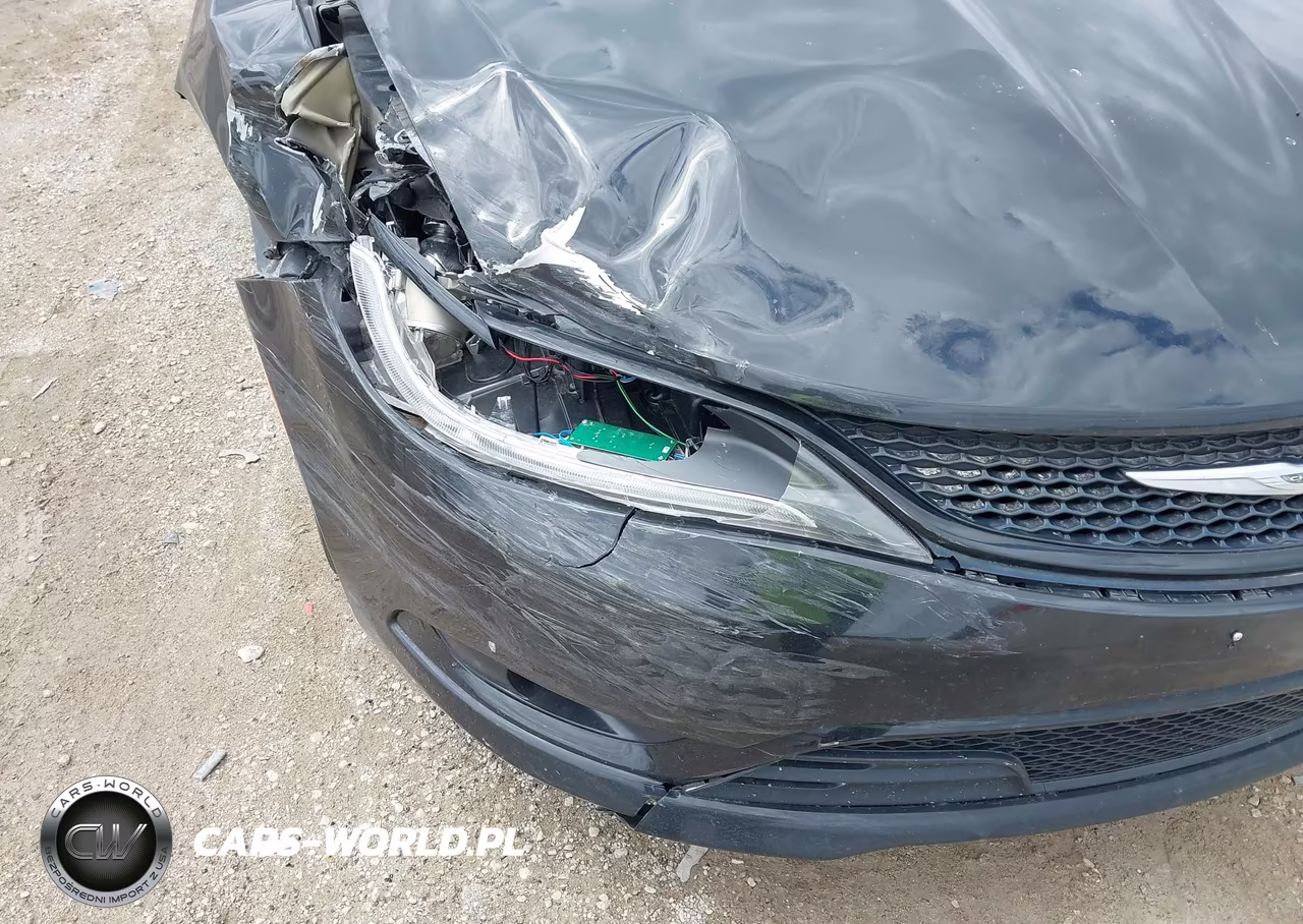2015 Chrysler 200 S VIN:1C3CCCBB0FN717485 - 12